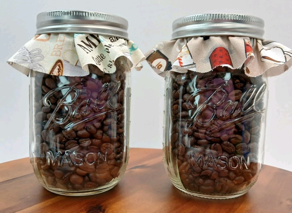 Coffee Beans DOUBLE CHOCOLATE Flavored In vac-sealed Jars Lot Of 2 Valentine’s