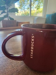 2013 Starbucks Maroon / Cranberry Red Coffee Cup Tea Mug | 14oz