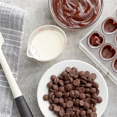 Callebaut Recipe 70/30 Dark Chocolate Callets? 22 lb. WS-409C7030595