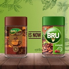 Bru Instant 100% Coffee Freshly Roasted Coffee Beans in a 100g Glass Jar