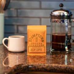 Trapper Creek Dark Roast Whole Bean Coffee – Decaf – 12oz
