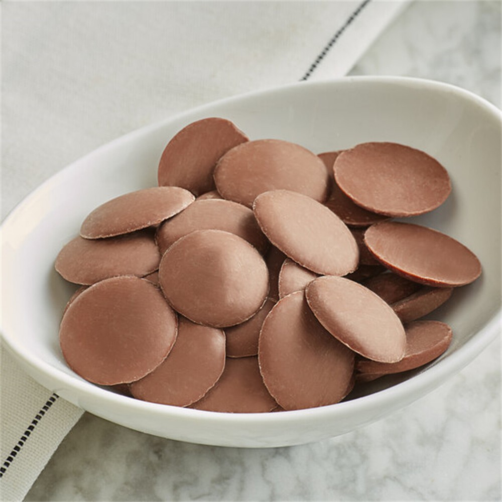 Guittard 25 lb. Eclipse du Soleil 41% Milk Chocolate Wafers WS-409G3410C25