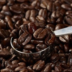 Kirkland Signature Colombian Supremo Coffee, Whole Bean, 3 lbs Medium Roast USA