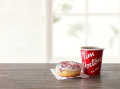 Tim Hortons Medium Roast Whole Bean Coffee, Orignial Blend (32 oz.)