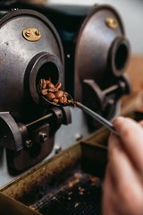 Decaf Italian Coffee Beans Medium Roast Whole Espresso Smooth Rich 1.1 lb