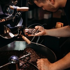 5 lbs of AUTHENTIC Kona Extra Fancy Coffee – Free Shipping!