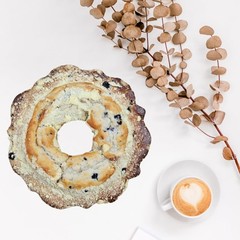 Carlotta’s Bakery Round Coffee Cakes (24 Oz, Blueberry Crumb)