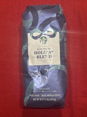 Starbucks 2025 HOLIDAY Blend Whole Bean Coffee 1 Lb Bag Expires April 2026