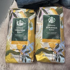 Starbucks Veranda Blend Light Roast Whole Bean Coffee Milk Chocolate 2×16 oz